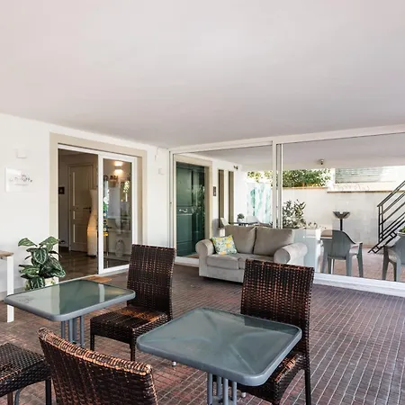 Bed & Breakfast Le Torrette And Avola
