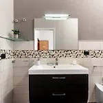 Le Torrette And فندق مبيت وإفطار أفولا