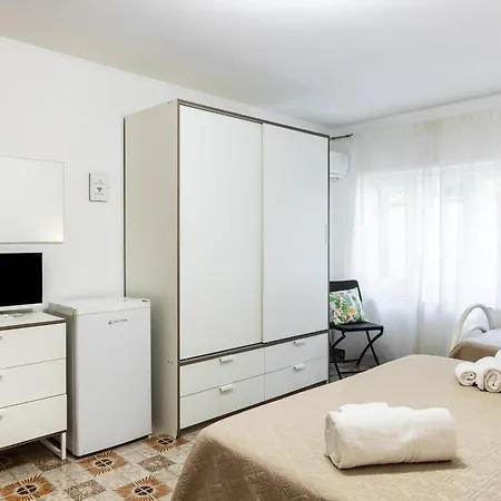 Le Torrette And Bed & Breakfast Avola